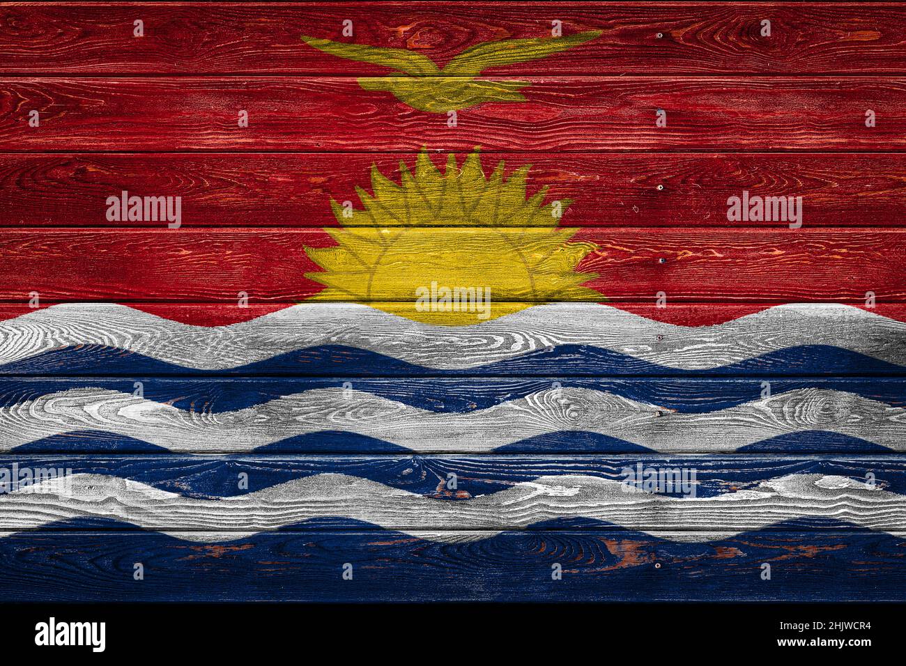 Die Nationalflagge von Kiribati ist auf einem Lager von sogar Brettern