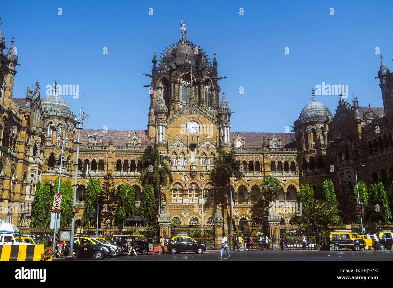 Mumbai, Maharashtra, Indien: Zum UNESCO-Weltkulturerbe gehörender Bahnhof Chhatrapati Shivaji Terminus (ehemals Victoria Terminus). Über 10 Jahre gebaut, beginnend in Stockfoto