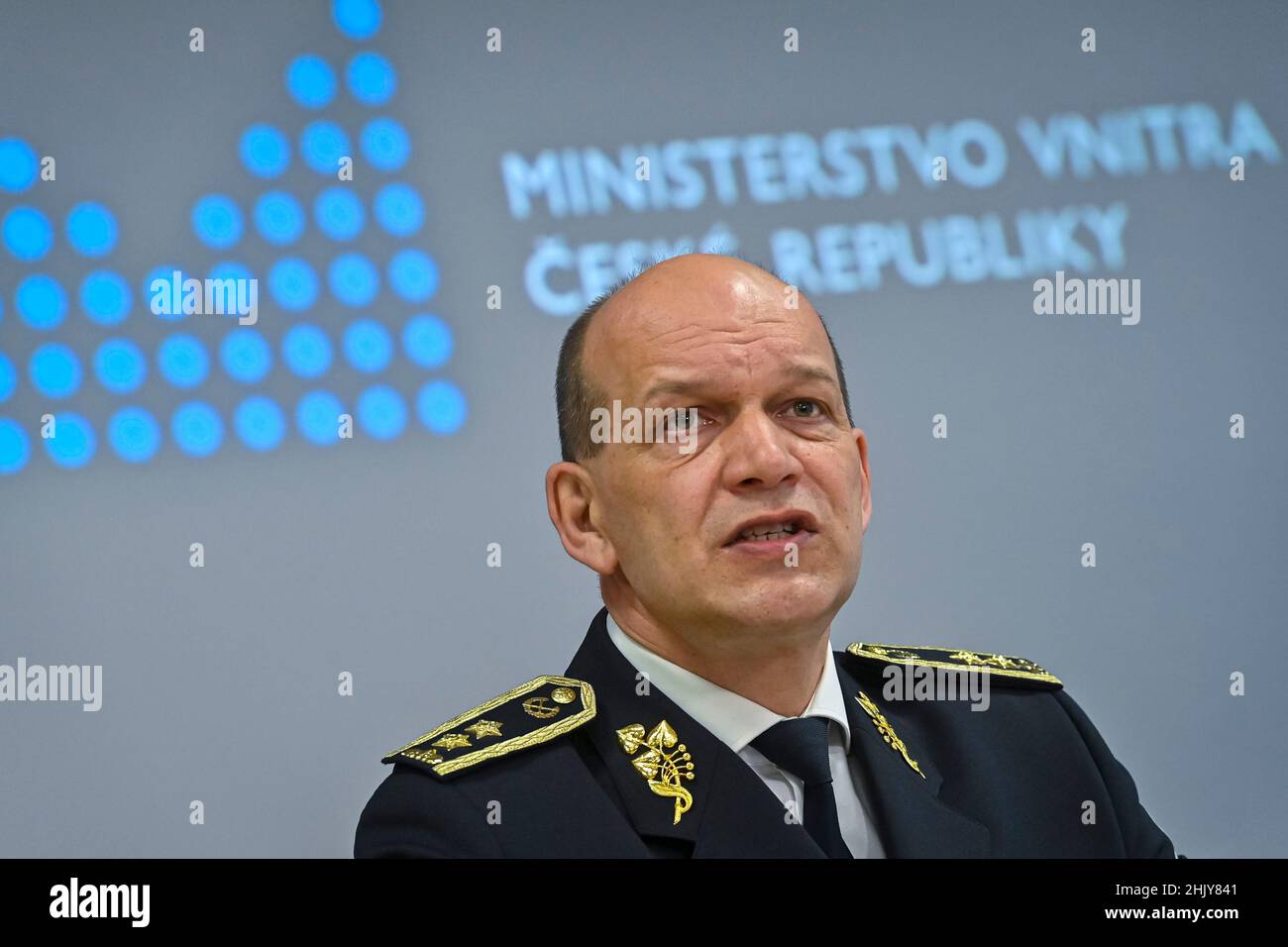 Der künftige tschechische Polizeipräsident Martin Vondrasek spricht während der Pressekonferenz über die Ergebnisse der Ausschreibung für den Posten des Polizeipräsidenten am 1. Februar 2022 in Prag, Tschechische Republik. (CTK Photo/Vit Simanek) Stockfoto