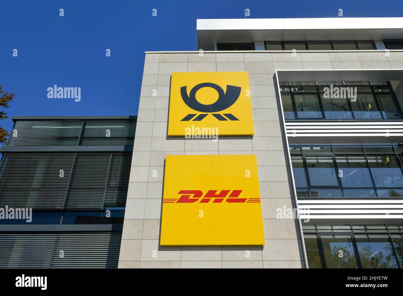 Deutsche Post DHL Consulting GmbH, Fritz-Erler-Straße, Bonn, Nordrhein-Westfalen, Deutschland Stockfoto