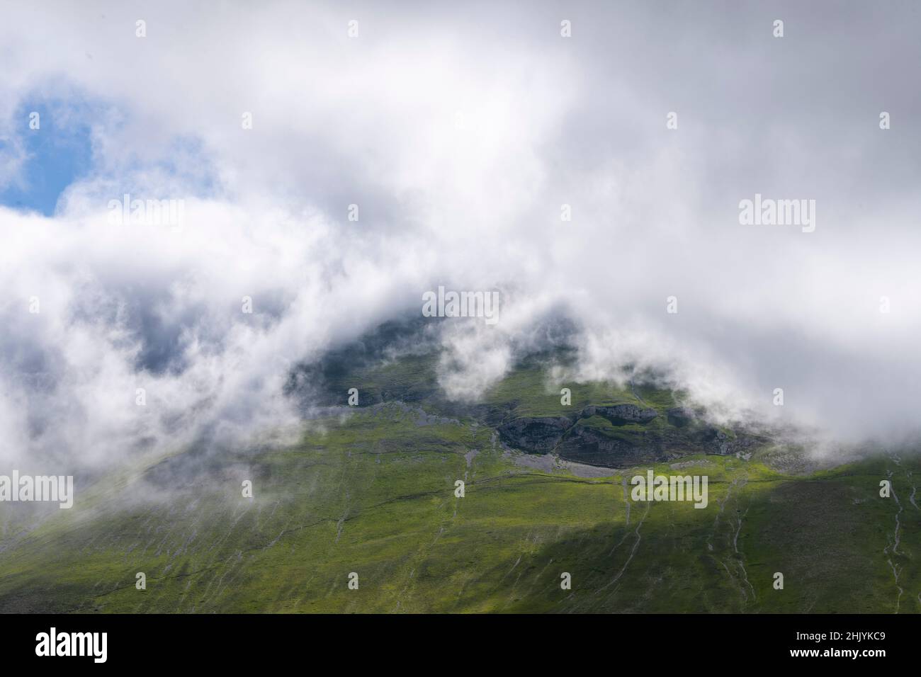 Nationalpark Monti Sibillini, Wolken, Castelluccio di Norcia, Umbrien, Italien, Europa Stockfoto