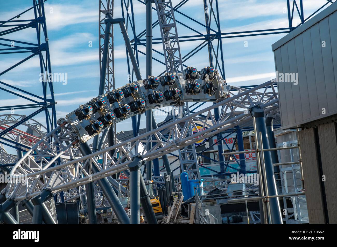Icon am Pleasure Beach Blackpool Testing Before IT was opened to the Public , minus The Front oder Zero Car und mit Water Dummies, Mack Rides Coaster Stockfoto