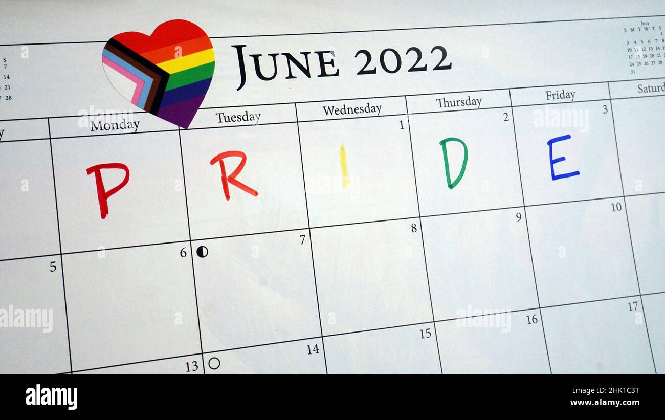 LGBTQIA+ Pride Monat im Juni in einem Kalender markiert Stockfoto