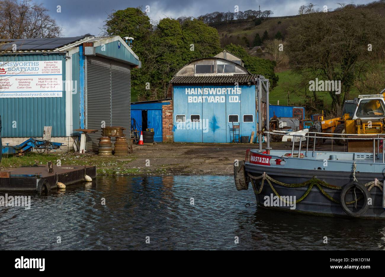 Hainsworths Boatyard neben dem Leeds Liverpool Kanal in Bingley, Yorkshire. Stockfoto