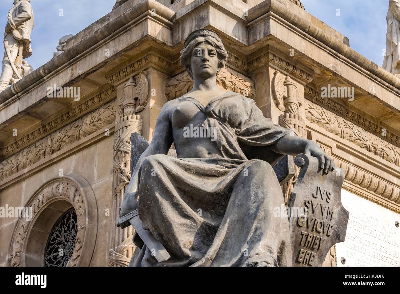 Justice Statue, Angel of Independence Monument, Mexico City, Mexiko. Erbaut 1910 zur Feier des mexikanischen Unabhängigkeitskrieges Anfang des 19. Jahrhunderts. Stockfoto