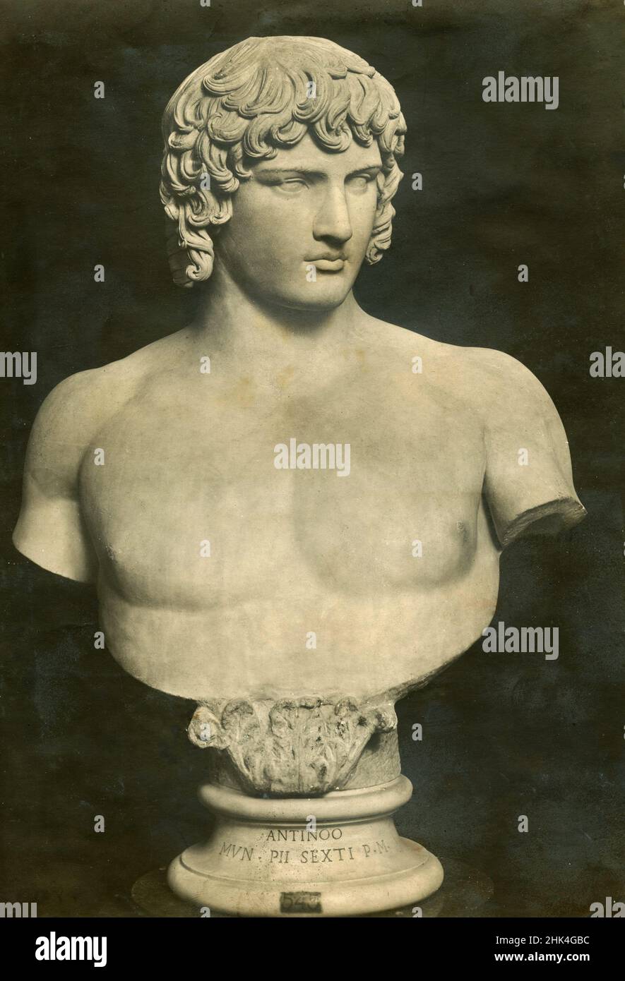 Antinoos, antike griechische Marmorskulptur, Italien 1920s Stockfoto