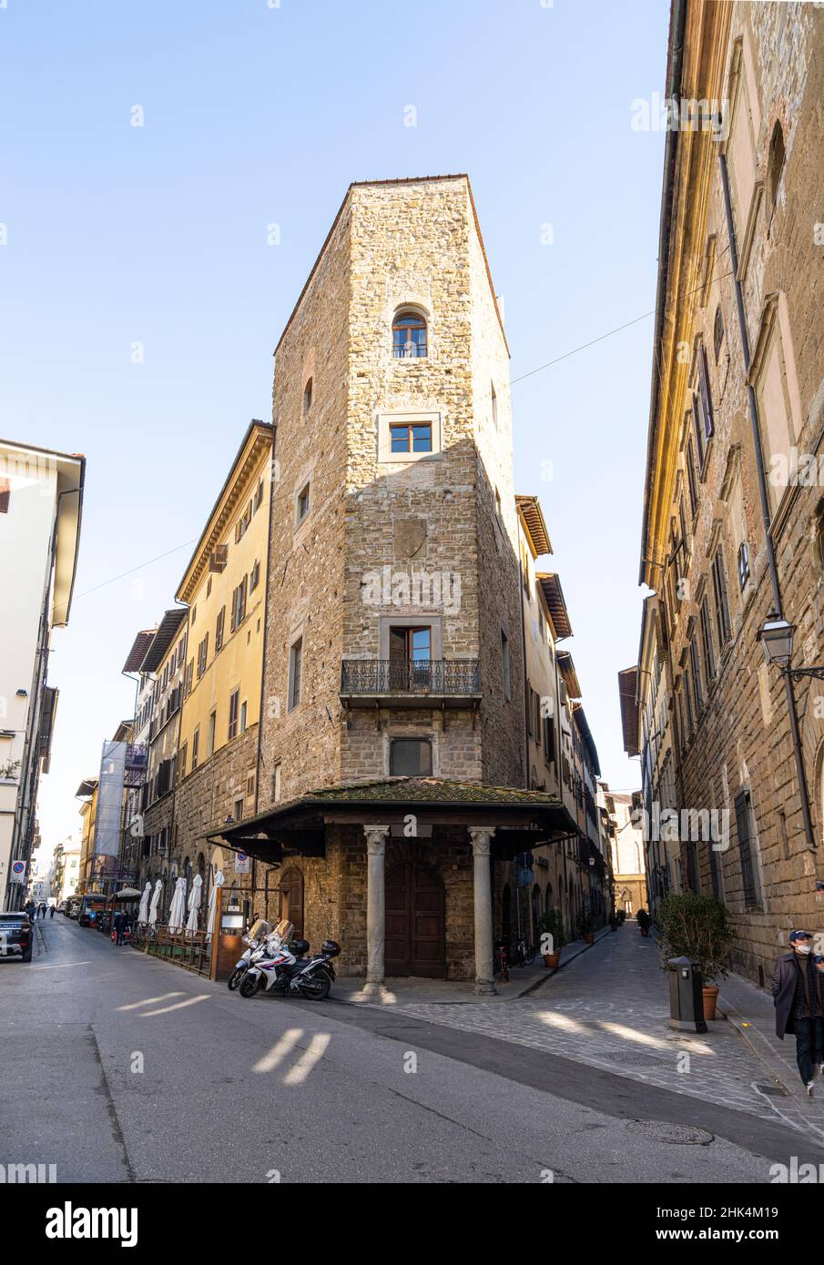 Florenz, Italien. Januar 2022. Panoramablick auf die alten Gebäude in den Straßen des historischen Stadtzentrums Stockfoto