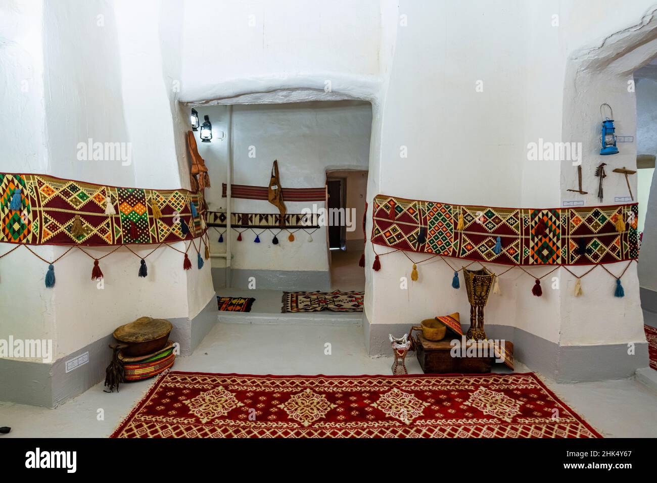 Traditionelles Interieur im Al-Aan Palast, Najran, Königreich Saudi-Arabien, Naher Osten Stockfoto