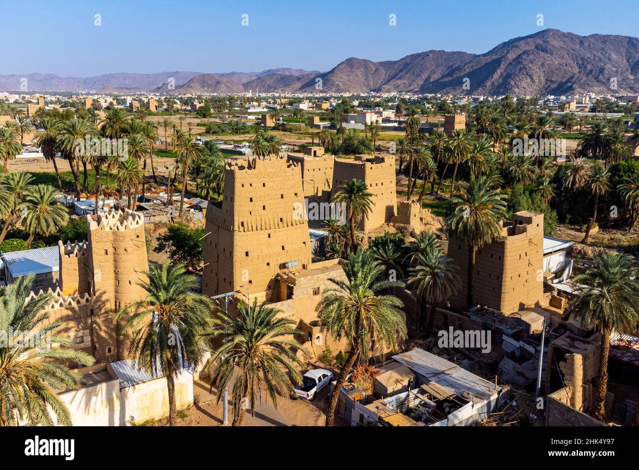 Antenne der traditionellen Bau Schlammtürme als Wohnhäuser verwendet, Najran, Königreich Saudi-Arabien, Naher Osten Stockfoto