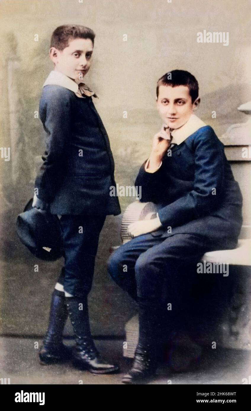 Marcel Proust und Sohn frere Robert en 1885. Foto von Hermann et Cie, Stockfoto