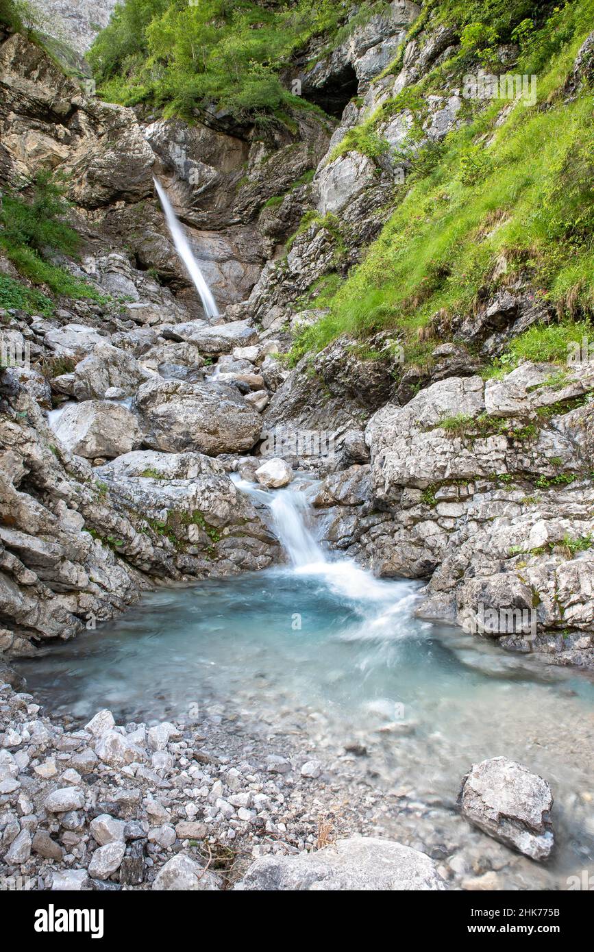 Wasserfall im enger Grund, Karwendelgebirge, Tirol, Österreich Stockfoto