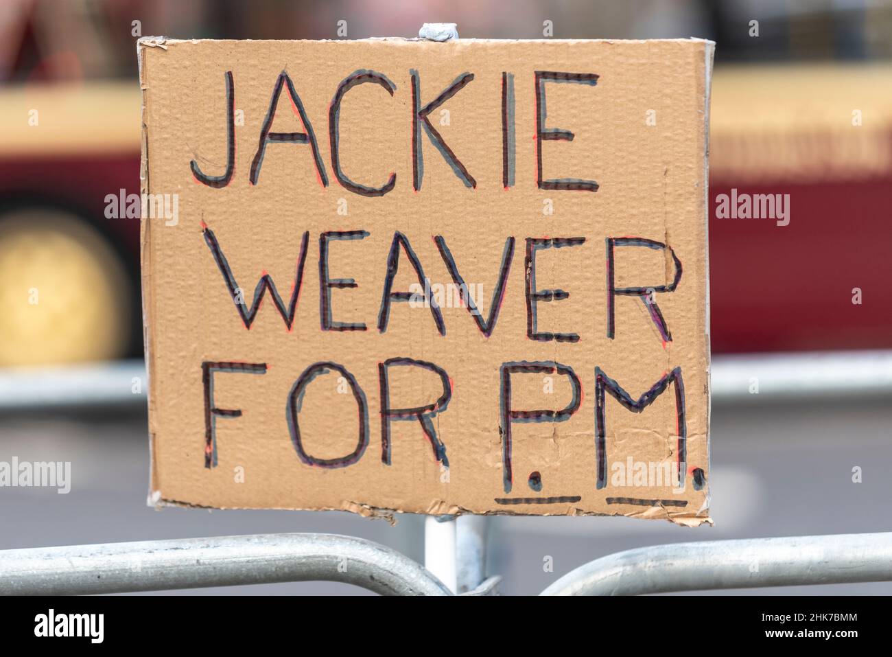 Humorvolles Plakat, das Jackie Weaver zum Premierminister aufruft Stockfoto