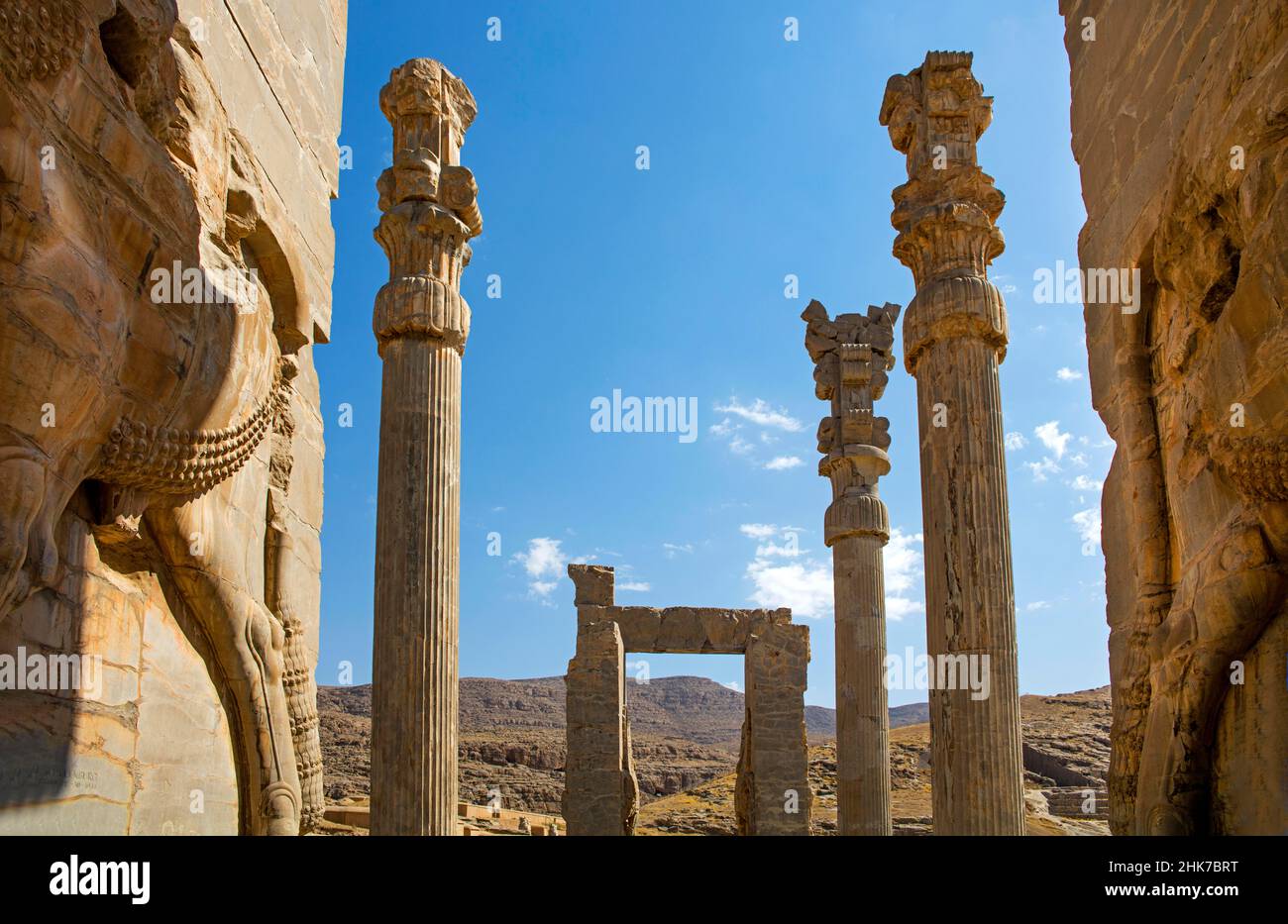 Tor aller Länder mit geflügelten Mischwesen, Persepolis, Persepolis, Iran Stockfoto Tor aller Länder mit geflügelten Mischwesen, Persepolis, Persepolis, Iran Stockfoto
