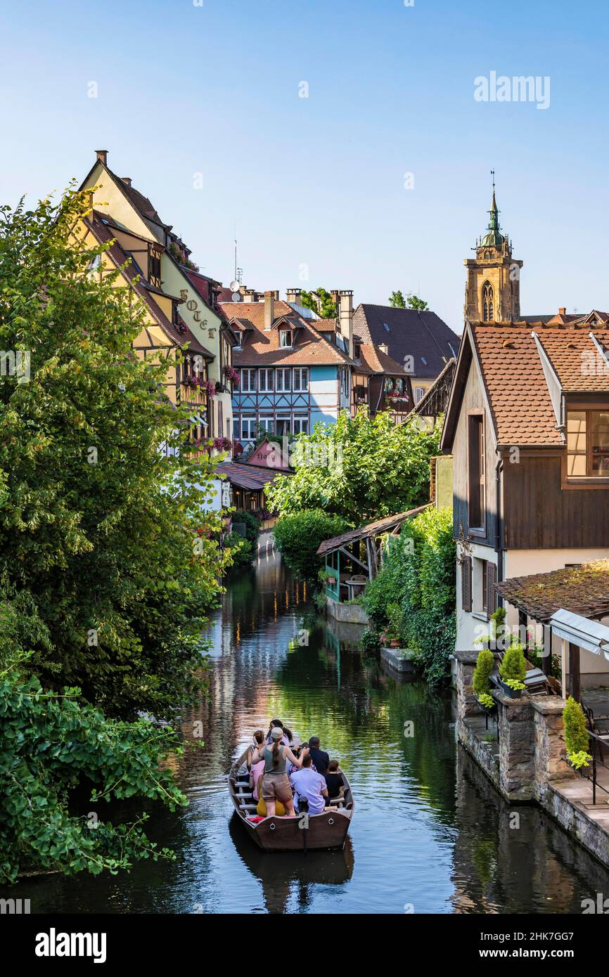 Bootsfahrt auf der Lauch in Little Venice, La Petite Venise, Bezirk Krutenau, Altstadt, Colmar, Elsass, Frankreich Stockfoto