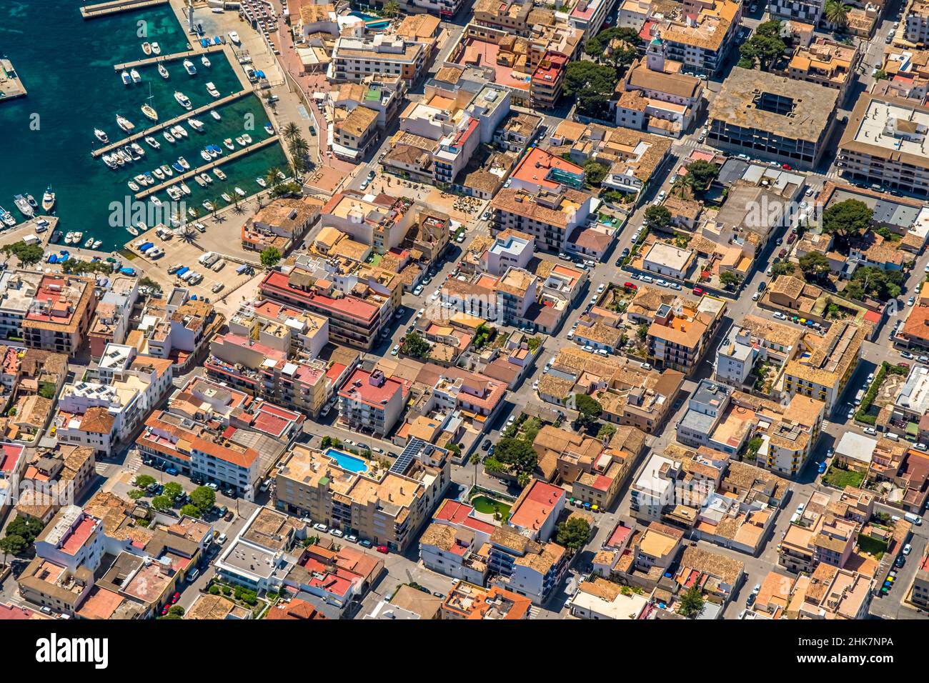 Luftaufnahme, Ansicht des Stadtzentrums , Es Pelats,Cala Gat, Cala Rajada, Capdepera, Balearen, Mallorca, Balearen, Spanien, Cala Ratjada, E Stockfoto