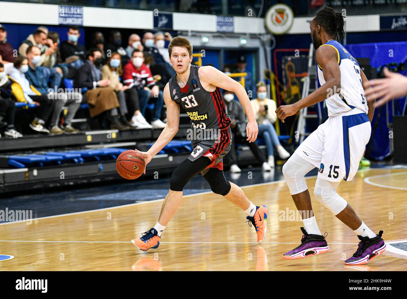 Zakhar Vedischev von Lokomotiv-Kuban während des EUROCUP-Basketballspiels 7days zwischen den Metropoliten 92 (Boulogne-Levallois) und Lokomotiv-Kuban (Krasnodar) am 2. Februar 2022 im Palais des Sports Marcel Cerdan in Levallois-Perret, Frankreich. Foto von Victor Joly/ABACAPRESS.COM Stockfoto