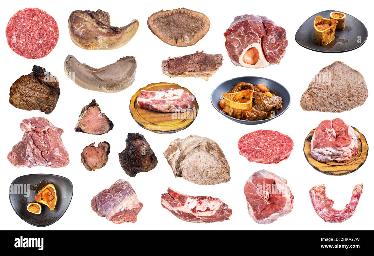Set aus rohen und gekochten Fleischstücken, isoliert auf weißem Hintergrund Stockfoto