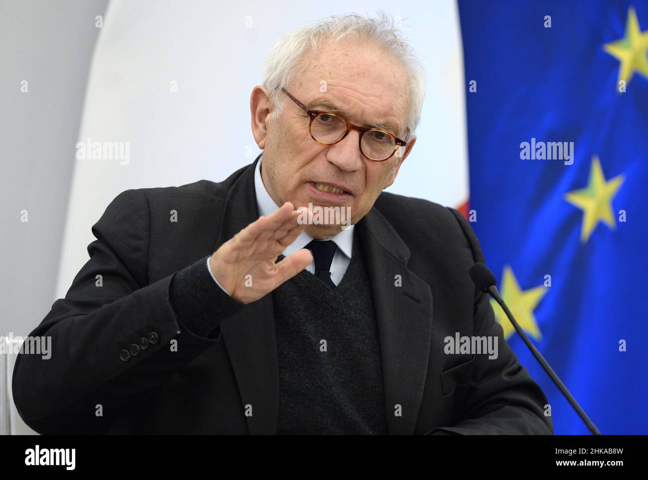 Italien, Rom, 2. Februar 2022 : Patrizio Bianchi, italienischer Bildungsminister, auf der Pressekonferenz nach dem Ministerrat über Maßnahmen gegen die Covid-Krankheit Foto © Fabio Cimaglia/Sintesi/Alamy Live News Stockfoto