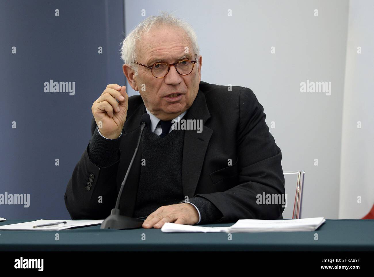 Italien, Rom, 2. Februar 2022 : Patrizio Bianchi, italienischer Bildungsminister, auf der Pressekonferenz nach dem Ministerrat über Maßnahmen gegen die Covid-Krankheit Foto © Fabio Cimaglia/Sintesi/Alamy Live News Stockfoto