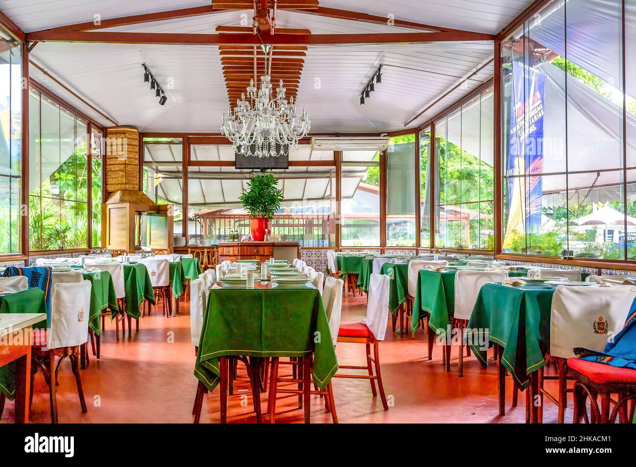Innenansicht des Restaurants Quinta da Boa Vista. Der berühmte öffentliche Park, der sich auf dem ehemaligen kaiserlichen Gelände befindet, ist eine der wichtigsten Touristenattraktionen der Stadt Stockfoto
