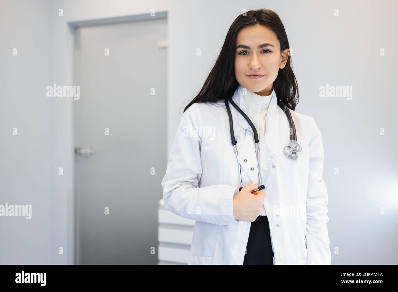 Porträt einer zuversichtlich Ärztin Stockfoto