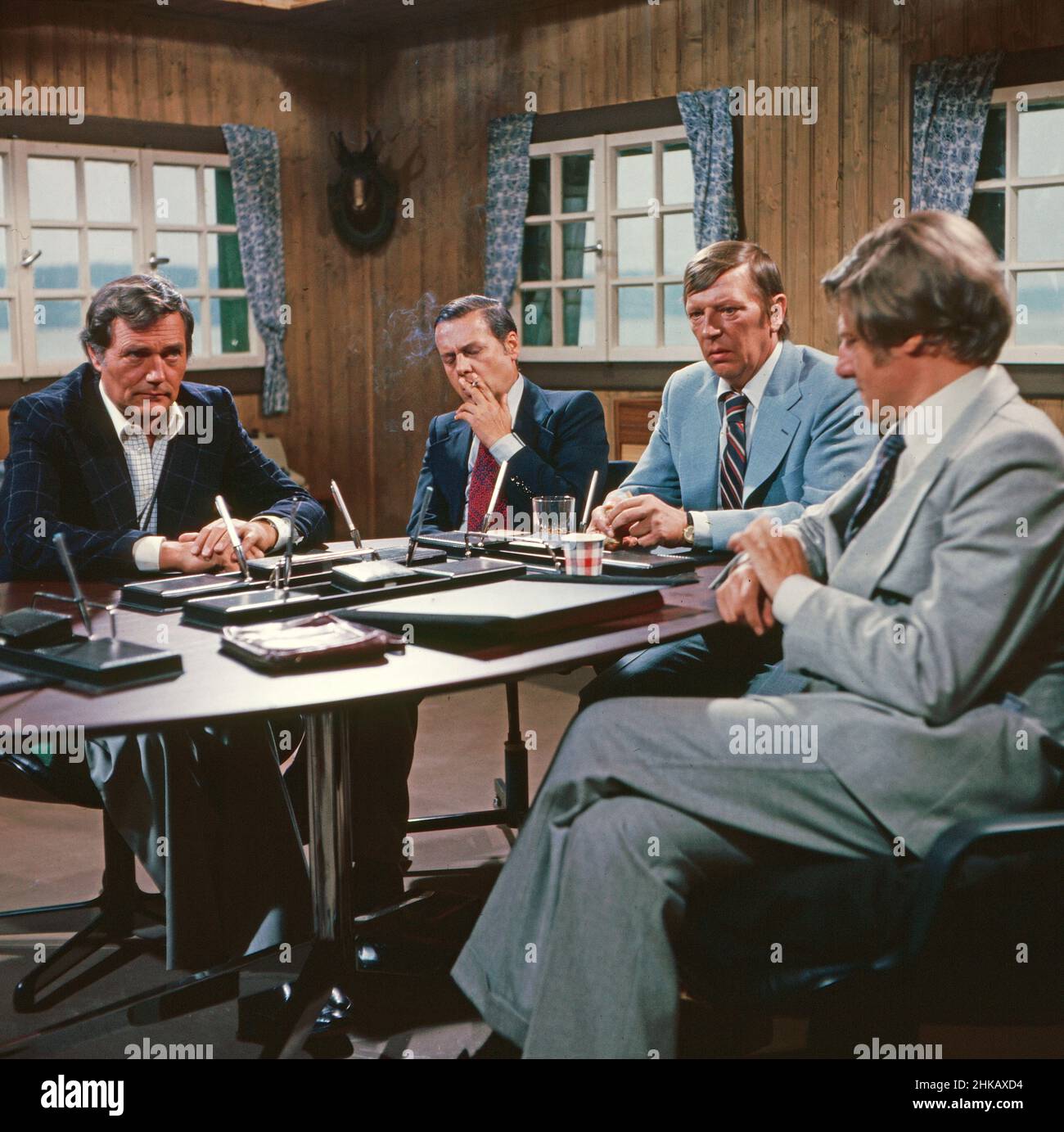 Vier gegen die Bank, Fernsehfilm, Deutschland 1976, Regie: Wolfgang Petersen, Darsteller: Harald Leipnitz, Walter Kohut, Günther Neutze, Herbert Bötticher Stockfoto