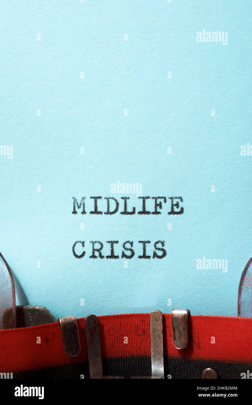 Midlife Crisis Text geschrieben mit einer Schreibmaschine. Stockfoto