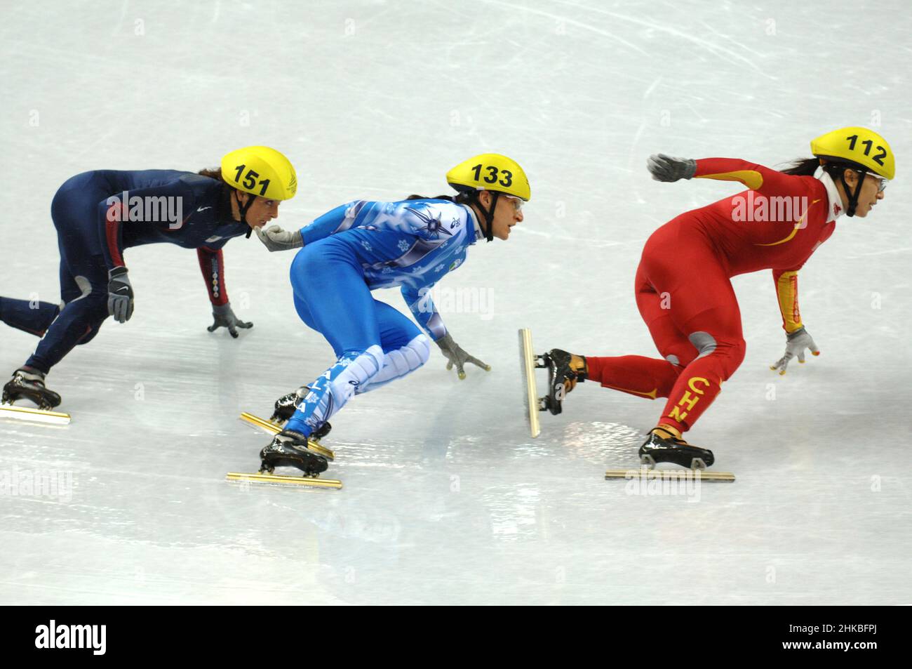 Turin Italien 2006-02-18: Olympische Winterspiele 2006 in Turin, Kurzspurfinalstaffel weiblich 1500mt : Zini Katia, Skaterin der italienischen National Short Track, während des Rennens Stockfoto