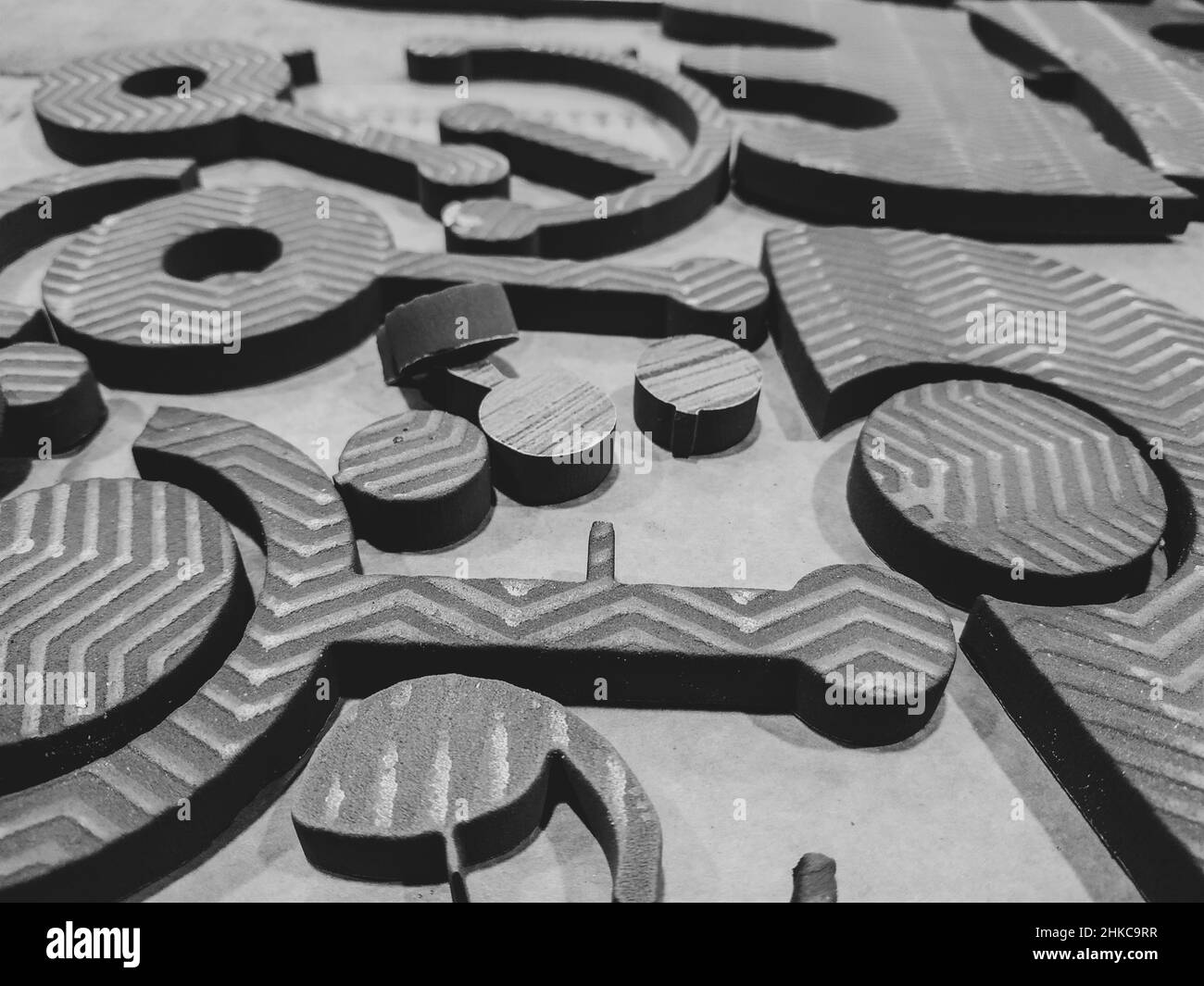 Hochdruck-Wasserstrahlschneidemaschine für verschiedene Materialien aus nächster Nähe. Stockfoto