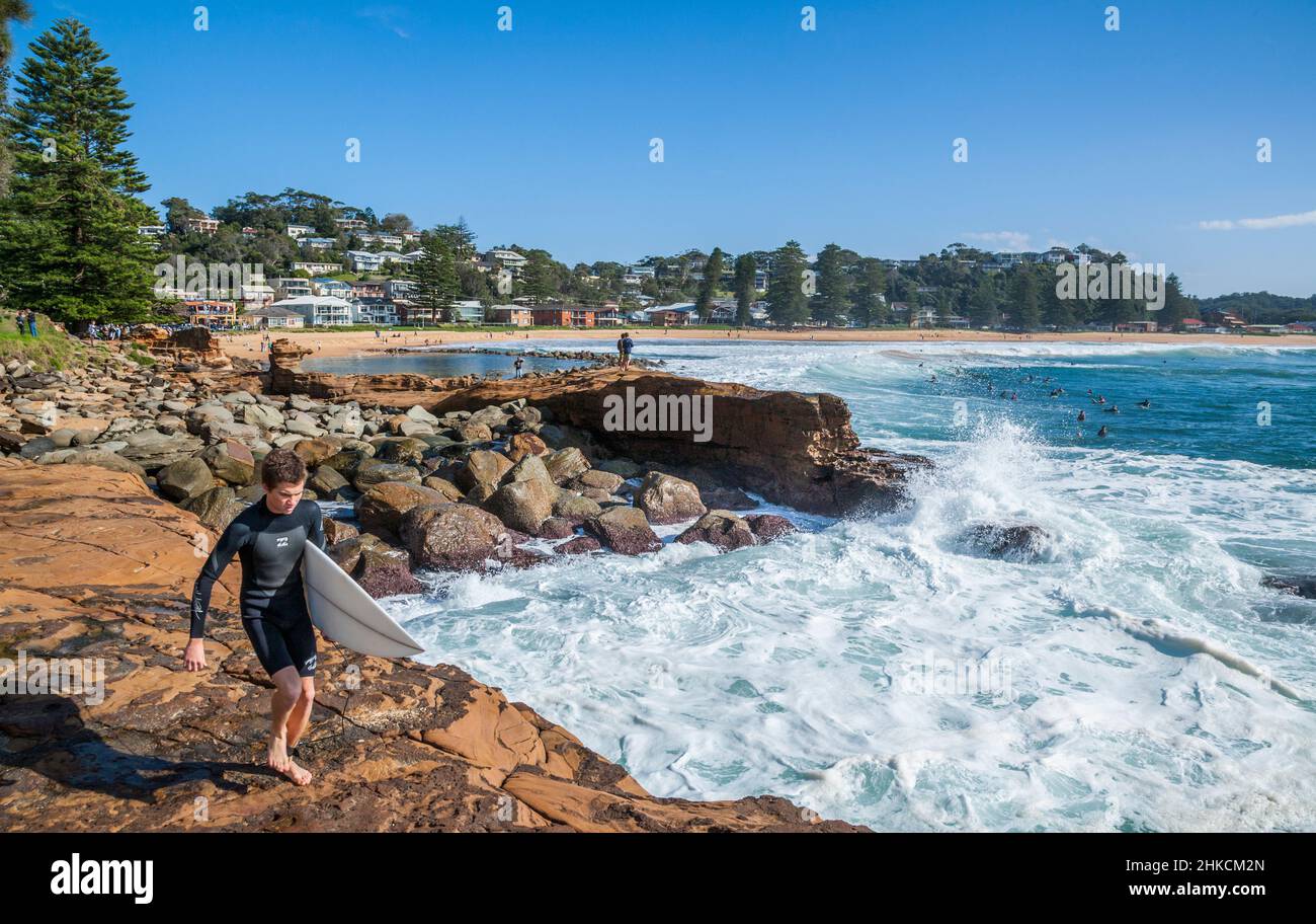 Gefährliche Brandung bei Avoca Rocks, Avoca Beach an der Central Coast von New South Wales, Australien Stockfoto