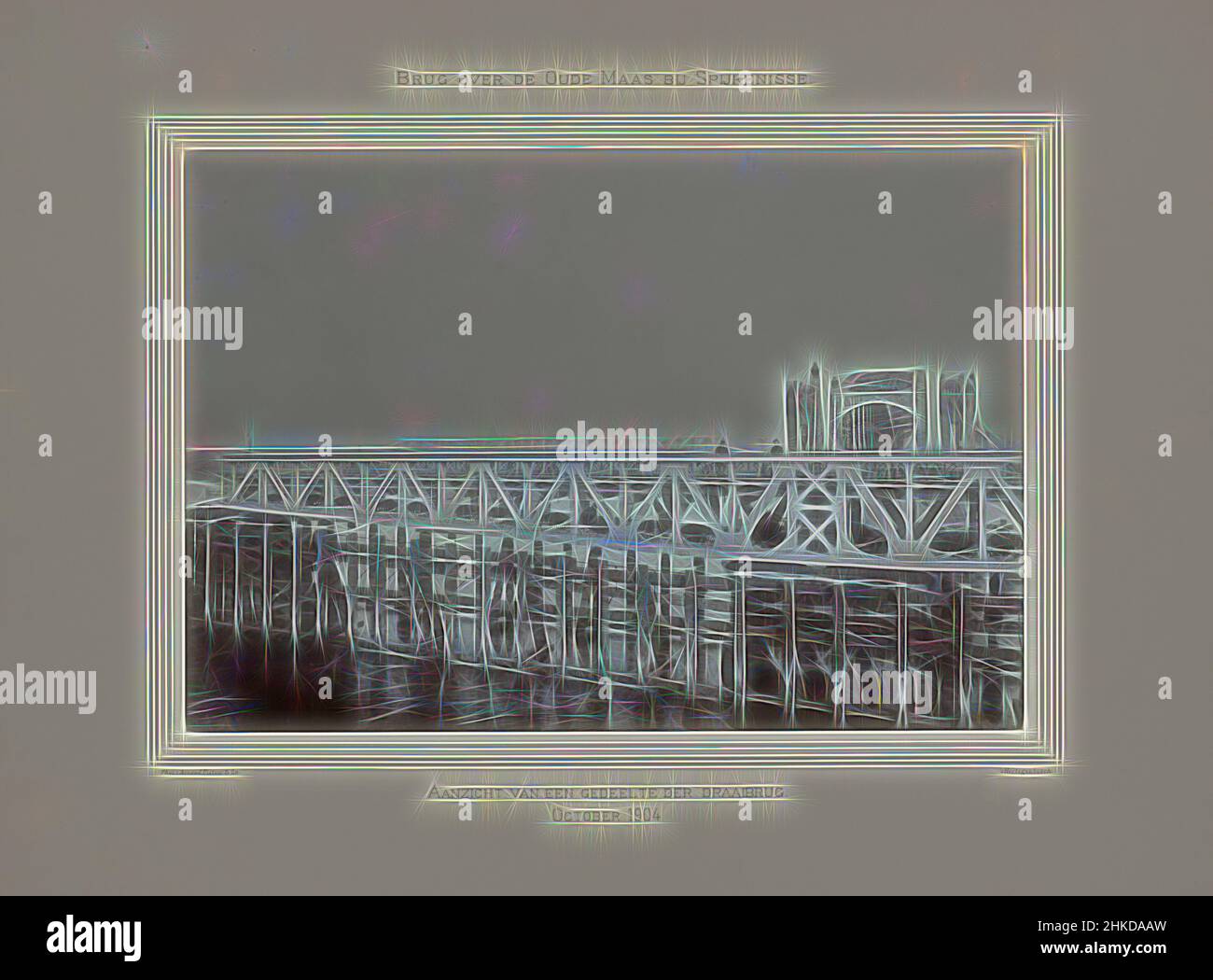 Inspiriert von Abschnitt der Schaukelbrücke über den Oude Maas River bei Spijkenisse, Abschnitt der Schaukelbrücke der Brücke über den Oude Maas River bei Spijkenisse, Brücke über den Oude Maas River bei Spijkenisse, Arnaud Pistoor & Zoon, Den Bosch, Okt-1904, Höhe 293 mm × Breite 421 mm, neu gestaltet von Artotop. Klassische Kunst neu erfunden mit einem modernen Twist. Design von warmen fröhlichen Leuchten der Helligkeit und Lichtstrahl Strahlkraft. Fotografie inspiriert von Surrealismus und Futurismus, umarmt dynamische Energie der modernen Technologie, Bewegung, Geschwindigkeit und Kultur zu revolutionieren Stockfoto