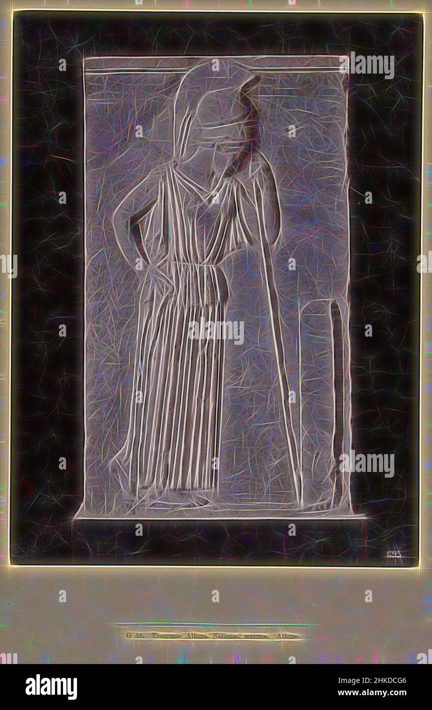 Inspiriert von Relief einer trauernden Athene, G 36. Weinende Athene. Nationalmuseum, Athen., Griechenland, Ein Relief aus Stein. Das Foto ist Teil der Fotoserie von Griechenland, die von Richard Polak., Athene, Niederlande, c. 1895 - c. 1915, Papier, Kollotyp, Höhe 293 mm × Breite 221 mmhöhe, neu gestaltet von Artotop. Klassische Kunst neu erfunden mit einem modernen Twist. Design von warmen fröhlichen Leuchten der Helligkeit und Lichtstrahl Strahlkraft. Fotografie inspiriert von Surrealismus und Futurismus, umarmt dynamische Energie der modernen Technologie, Bewegung, Geschwindigkeit und Kultur zu revolutionieren Stockfoto
