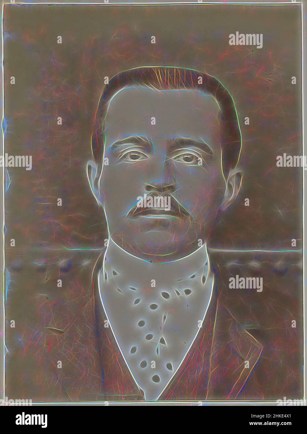 Inspiriert von Portrait eines französischen Mannes mit gepunkteter Krawatte, Teil des Fotoalbums eines französischen Amateurfotografen mit Aufnahmen einer Familie, der Destillerie Delizy &amp; Doistau Fils, der Armee und interessanten Orten in Frankreich., Frankreich, c. 1900 - c. 1910, Papier, Albumendruck, Höhe 143 mm × Breite 108 mm, neu gestaltet von Artotop. Klassische Kunst neu erfunden mit einem modernen Twist. Design von warmen fröhlichen Leuchten der Helligkeit und Lichtstrahl Strahlkraft. Fotografie inspiriert von Surrealismus und Futurismus, umarmt dynamische Energie der modernen Technologie, Bewegung, Geschwindigkeit und Kultur zu revolutionieren Stockfoto