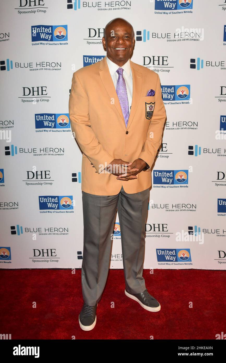 Las Vegas, NV, USA. 3rd. Februar 2022. Warren Moon beim 19th Annual Hall of Fame Pro Bowl Dinner im Lawry's The Prime Rib in Las Vegas, Nevada am 03. Februar 2022. Quelle: Dee Cee Carter/Media Punch/Alamy Live News Stockfoto