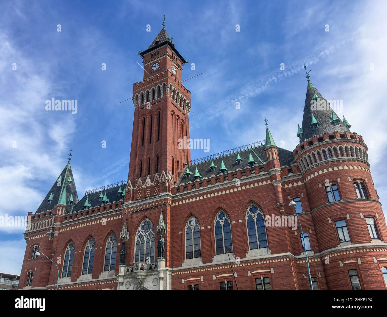 Das rote Backsteinhaus von Helsingborg Schweden an einem hellen Sommertag Stockfoto