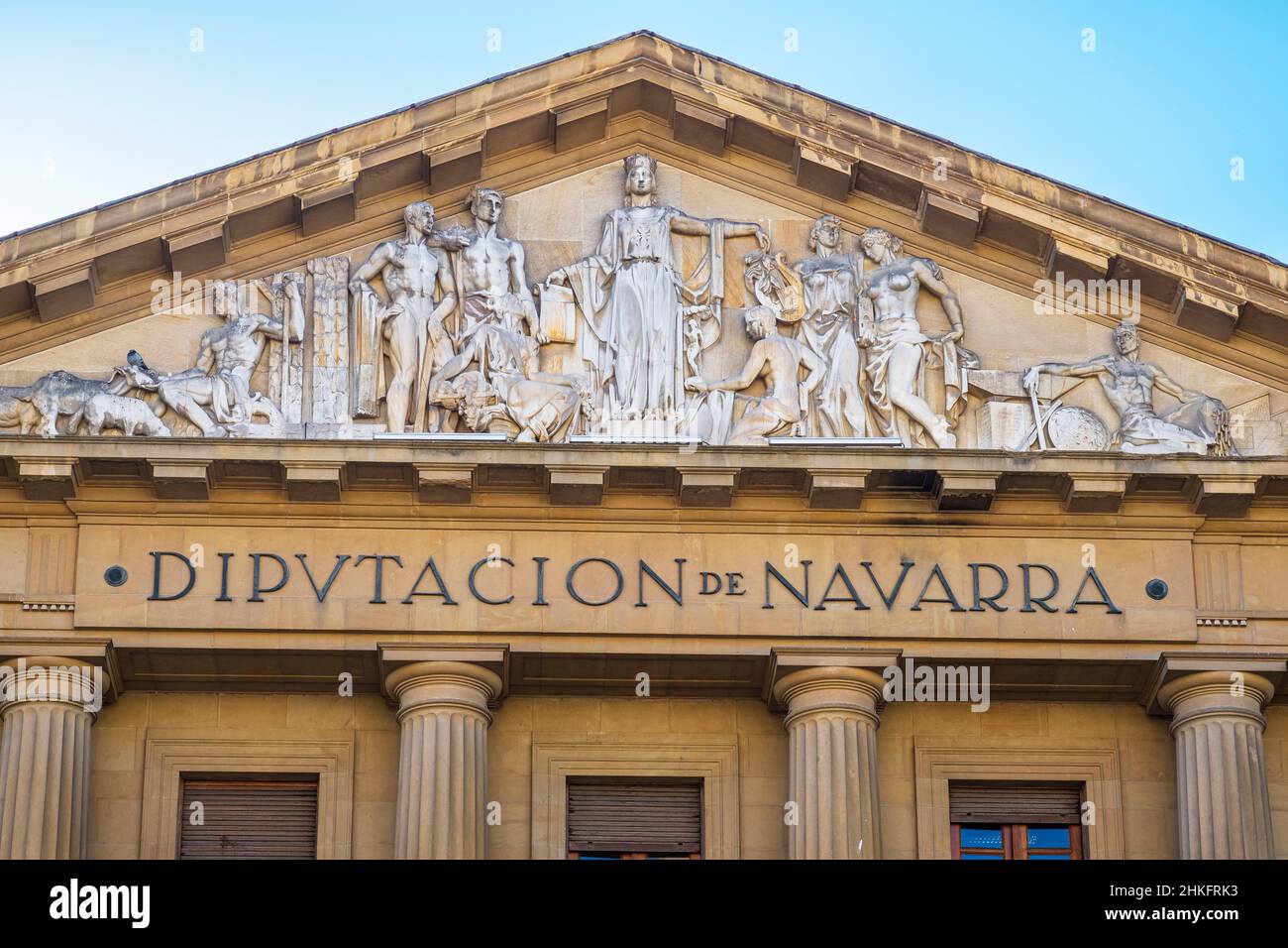 Spanien, Navarra, Pamplona (Iruña), Bühne auf dem Camino Francés, spanische Pilgerroute nach Santiago de Compostela, UNESCO-Weltkulturerbe, der Palacio de Navarra aus dem 19th. Jahrhundert ist Sitz der Regierung Navarras Stockfoto
