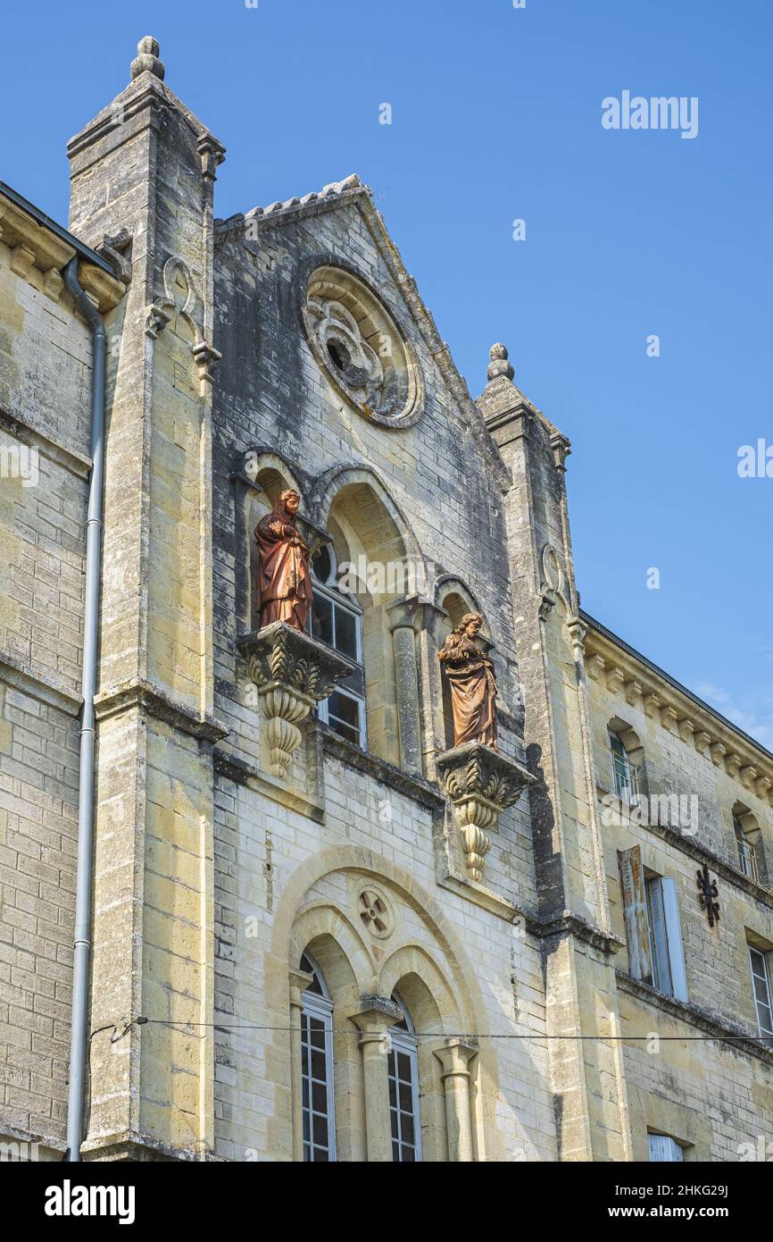 Frankreich, Dordogne, Thiviers, Bühne auf der Via Lemovicensis oder Vezelay, einer der Hauptwege nach Santiago de Compostela, Herz-Jesu-Kapelle des Klosters Saint-Paul, ehemaliges Waisenhaus, jetzt Zentrum für spirituelle Rückzugsorte Stockfoto