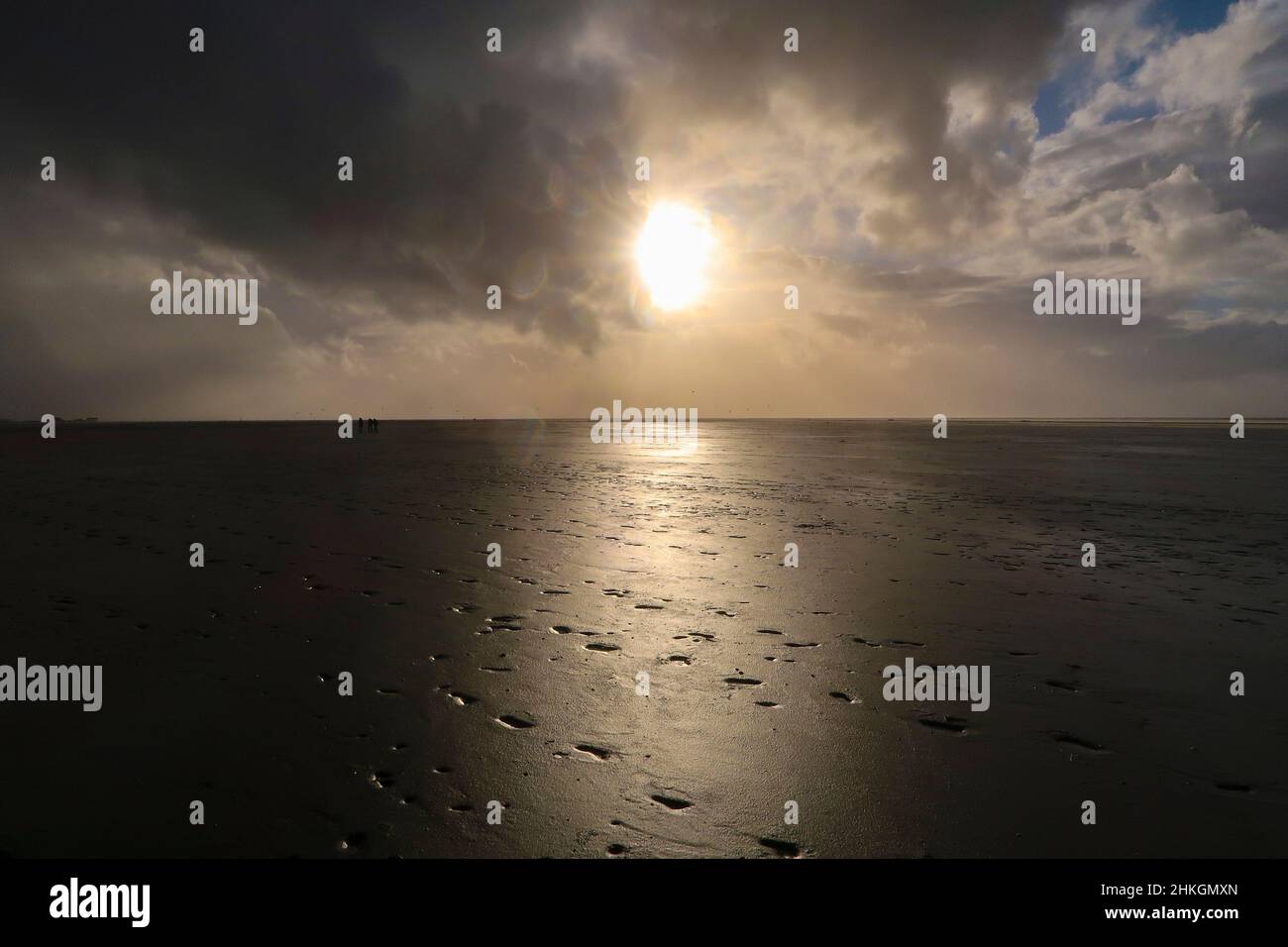 Sonnenuntergang am Wattenmeer der Nordsee, St. Peter Ording, Deutschland Stockfoto