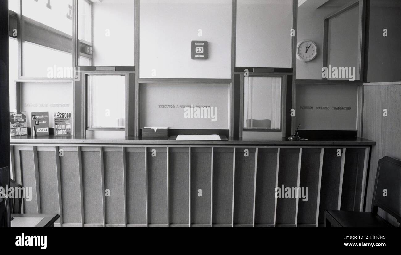 Bankschalter england -Fotos und -Bildmaterial in hoher Auflösung – Alamy