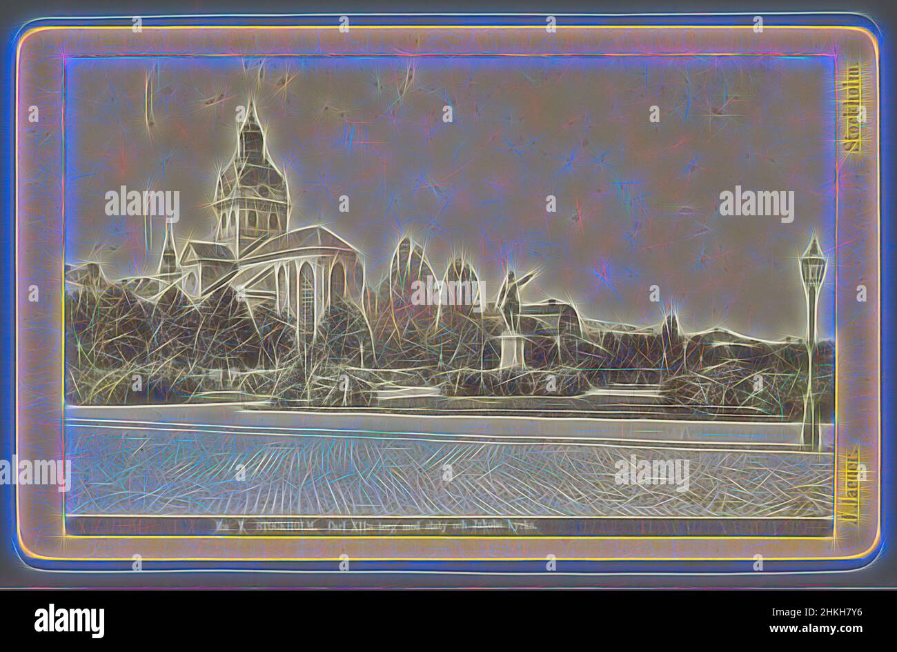 Inspiriert von Karl XII:s Torg und Sankt Jacobs Kyrka, Stockholm, Carl XII's Torg med staty och Jakobs kyrka, Johannes Jaeger, Stockholm, 1865 - 1890, Papier, Albumenprint, Höhe 62 mm × Breite 100 mm, neu gestaltet von Artotop. Klassische Kunst neu erfunden mit einem modernen Twist. Design von warmen fröhlichen Leuchten der Helligkeit und Lichtstrahl Strahlkraft. Fotografie inspiriert von Surrealismus und Futurismus, umarmt dynamische Energie der modernen Technologie, Bewegung, Geschwindigkeit und Kultur zu revolutionieren Stockfoto