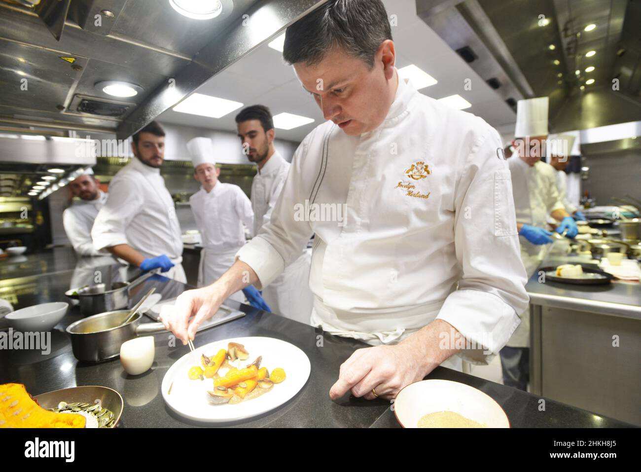 FRANKREICH. PARIS (75) HOTEL LE MEURICE (5 STERNE) CHEFKOCH JOCELYN HERLAND IM JAHR 2019 (ERSETZT DURCH KÜCHENCHEF AMAURY BOUHOURS). JOCELYN HERLAND IST JETZT NACH UMGEZOGEN Stockfoto