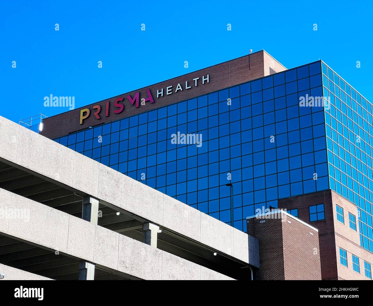 Columbia, South Carolina - 27. November 2021: Prisma Health Baptist Hospital in der Innenstadt von Columbia, der Hauptstadt des Bundesstaates. Stockfoto