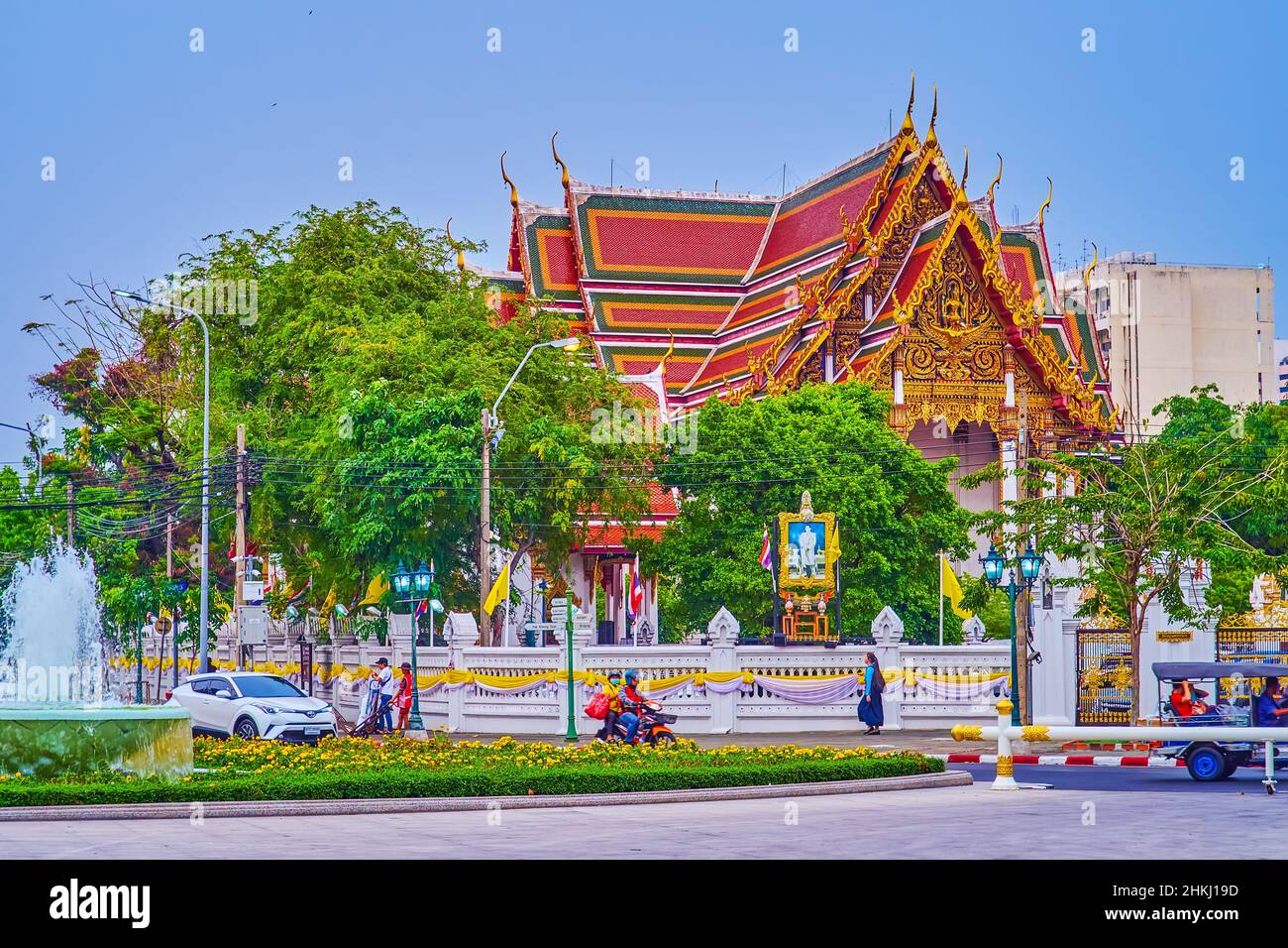 BANGKOK, THAILAND - 12. MAI 2019: Ubossot, der Haupttempel des Wat Ratchaburana, am 12. Mai in Bangkok, Thailand Stockfoto