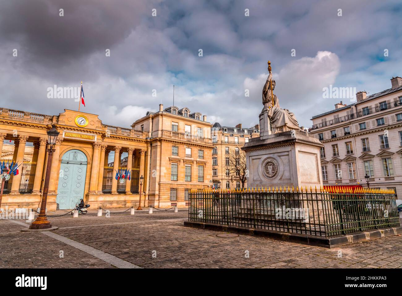 Paris, Frankreich - 20. Januar 2022: Die Nationalversammlung ist das Unterhaus des französischen Zweikammerparlaments unter der Fünften Republik, Paris, Frankreich. Stockfoto