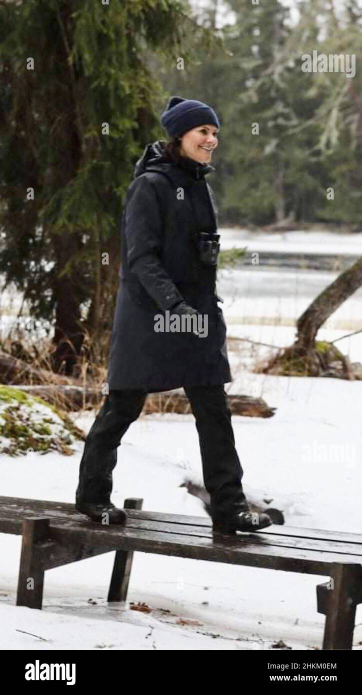 Gavleborg County, Schweden. 04th. Februar 2022. Kronprinzessin Victoria von Schweden besucht am 04. Februar 2022 den Farnebofjarden-Nationalpark in Gavleborg, Schweden. Foto von Keith Ronnberg/Stella Pictures/ABACAPRESS.COM Quelle: Abaca Press/Alamy Live News Stockfoto