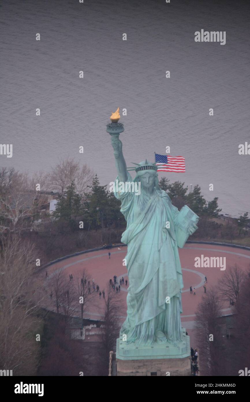 New York City - Freiheitsstatue, fotografiert während eines Hubschrauberfluges Stockfoto