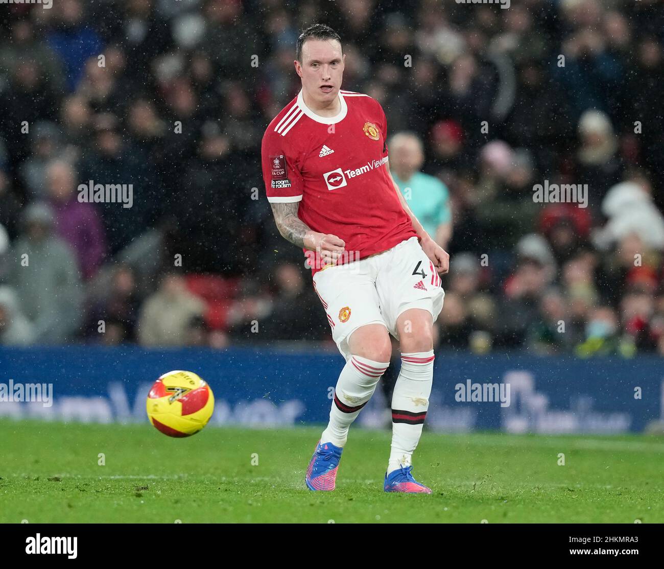 Manchester, Großbritannien. 4th. Februar 2022. Phil Jones von Manchester United während des Emirates FA Cup-Spiels in Old Trafford, Manchester. Bildnachweis sollte lauten: Andrew Yates / Sportimage Stockfoto