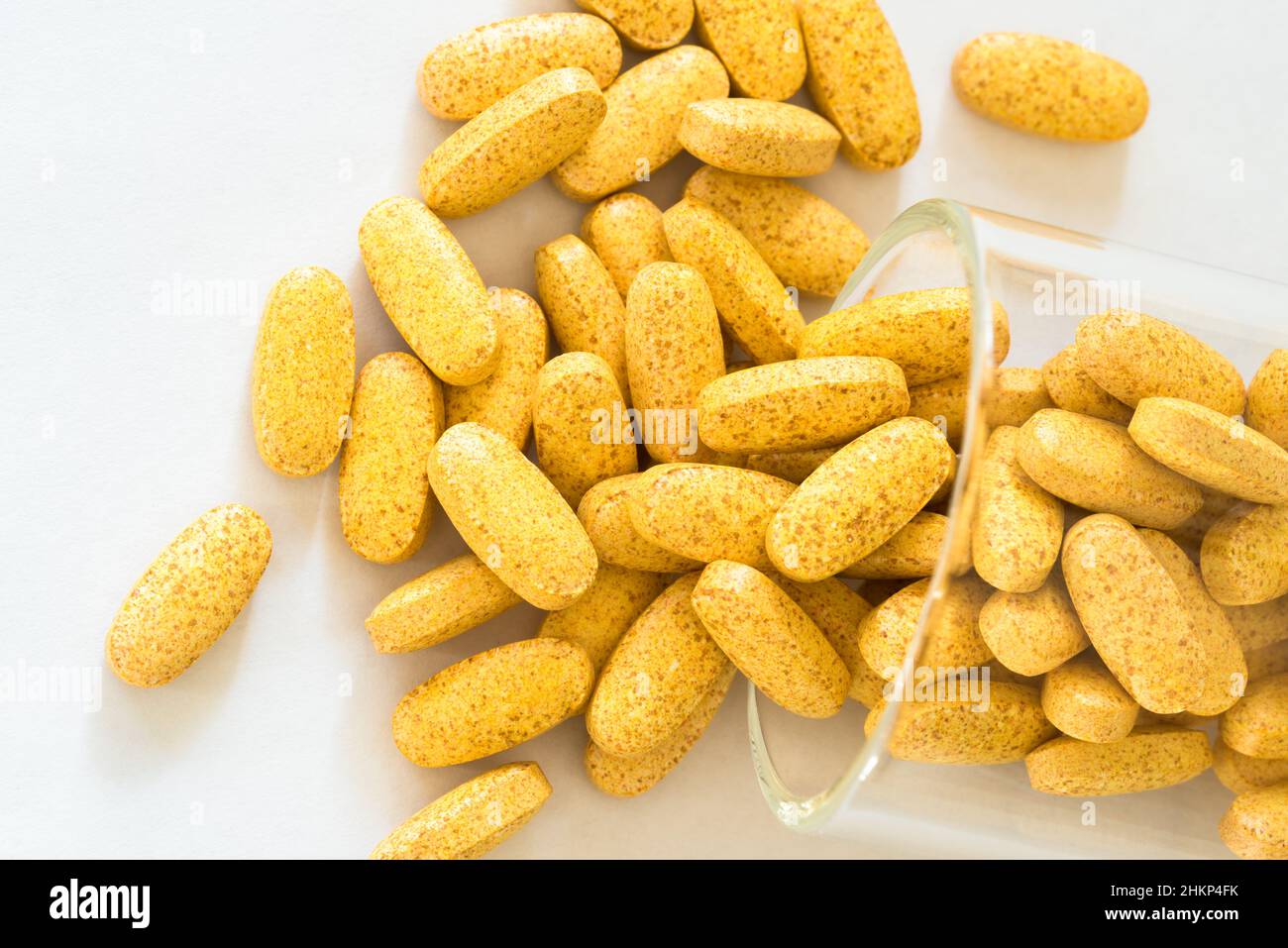 Vitamin-B-Komplex Tabletten Stockfoto
