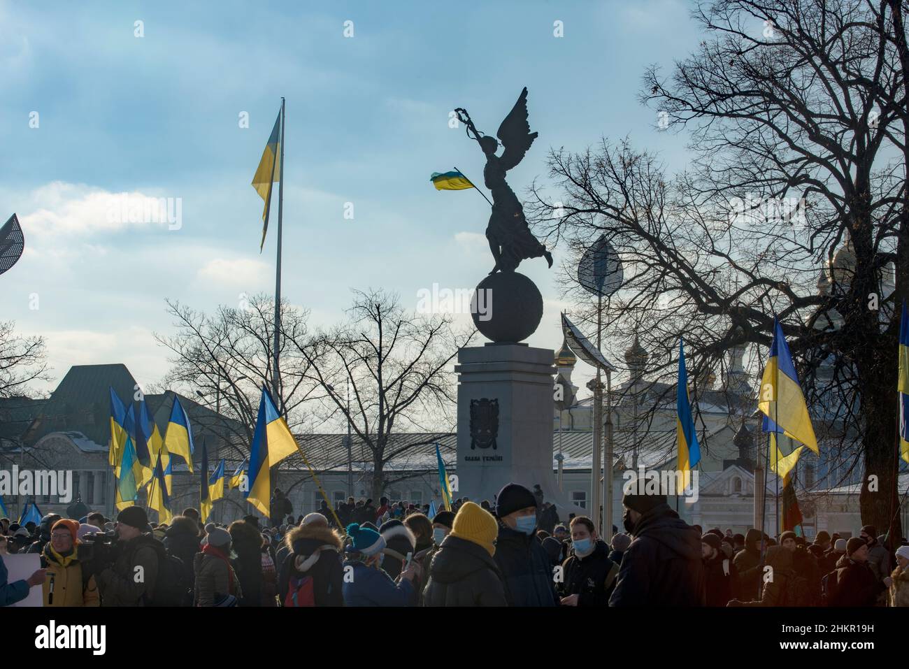 Manifestation der Einheit der Ukraine, angesichts der Truppenkonzentration für die militärische Aggression Russlands. Charkiw, Ukraine Stockfoto