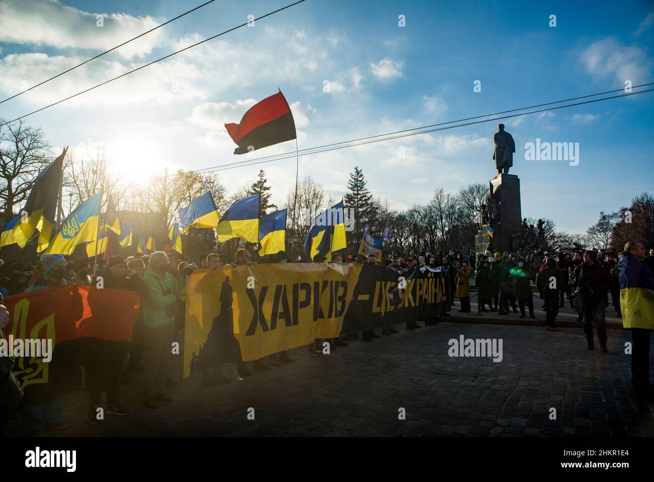 Manifestation der Einheit der Ukraine, angesichts der Truppenkonzentration für die militärische Aggression Russlands. Charkiw, Ukraine Stockfoto